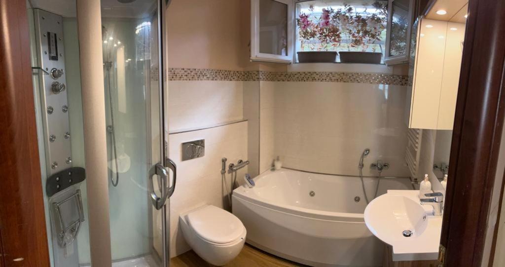Bellaria Casa Indipendente-Giardino Privato-Free Parking-Wifi-Strategic Location 5 Terre-Portofino Apartment Rapallo Exterior photo